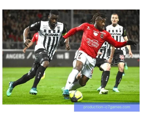 围绕昂热俱乐部发展历程战术风格与法甲竞争格局现状全面深度解析