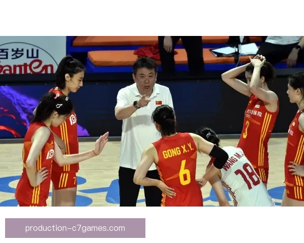 网球赛季最新战报：各大赛事激战正酣 新星崭露头角 经验老将力克对手