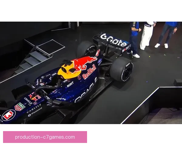 F1赛季激战正酣：红牛车队领跑双冠争夺 赛道上演史诗级对决